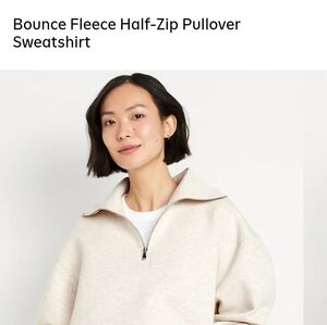 Old Navy Cream Women's Sweater